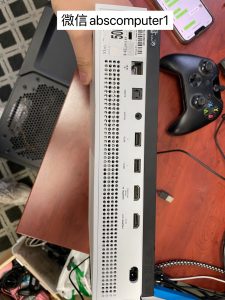 Xbox one S 512g white and one controller
