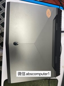 Alienware 17 r4(i7-7820hk/32gram/gtx1080/500gssd/1t hdd)